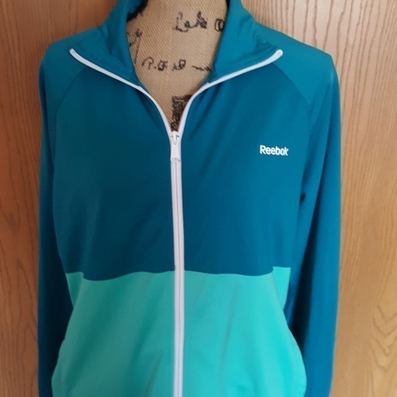 Xl Reebok blue jacket. Perfect Condition - Picture 2 of 3